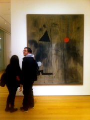 Couple in front of a Joan Miro